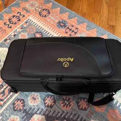 Apollo Alto Saxophone in gold lacquer with leather pads image 9