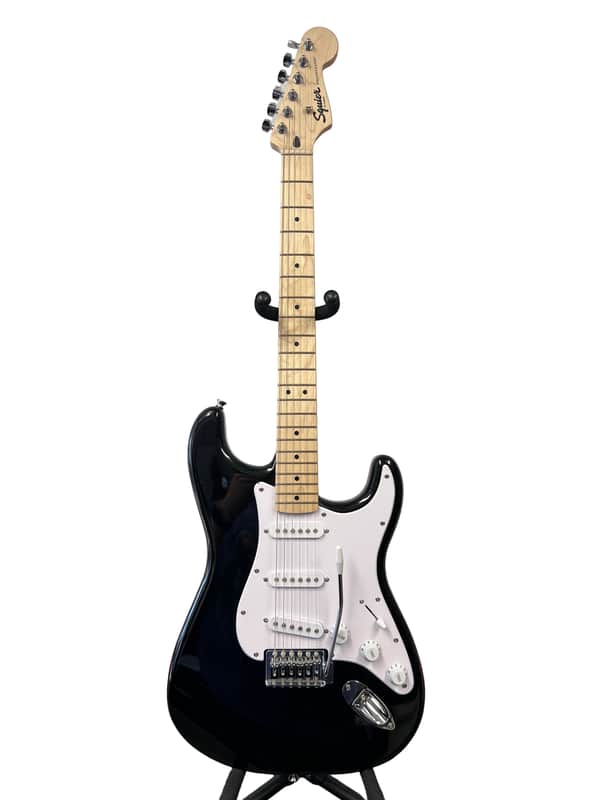 Squier Sonic Stratocaster 2023 - Present - Black image 1