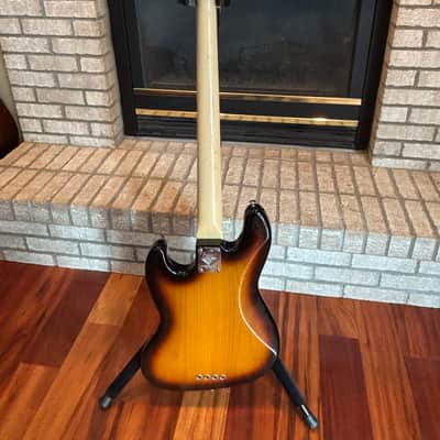 Fender 60th Anniversary American Jazz Bass 2005 - 2006 - 3-Color Sunburst image 2