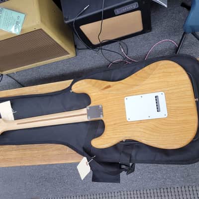Fender FSR Standard Stratocaster With Bag 2007 Natural image 15