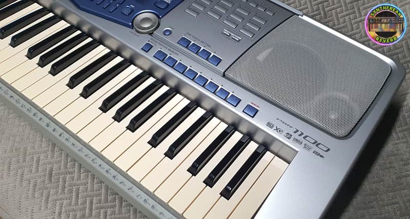 Yamaha PSR-1100 ✓ 61-Key Arranger Workstation ´99s-2000s -Silver