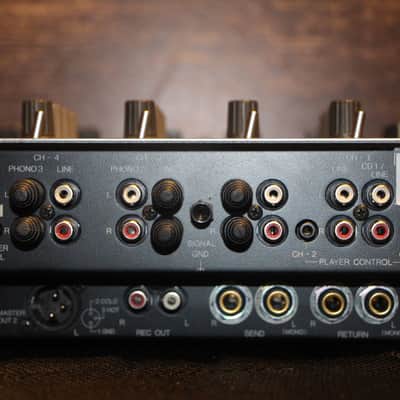 Pioneer DJM-600 DJ Mixer (Carle Place, NY) image 4