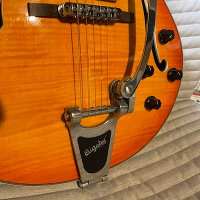 Xaviere XV-950 Hollow-body Electric Guitar with Bigsby image 4