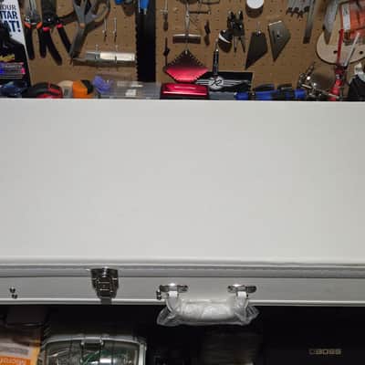 Epiphone Tommy Thayer Signature "White Lightning" Explorer image 3