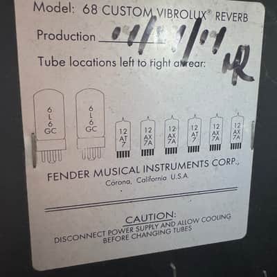 Fender '68 Custom Vibrolux Reverb Amp 2-Channel 35-Watt 2x10" Guitar Combo image 8