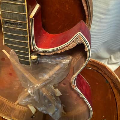D'Angelico new yorker     basket case 1950's stained red image 23