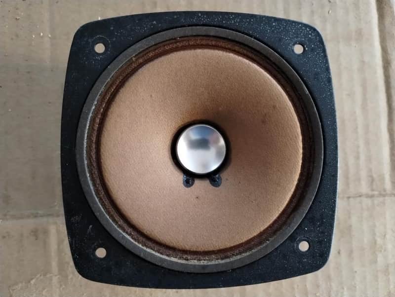 Sansui S-129 / SP2500 mid range squawker in excellent condition