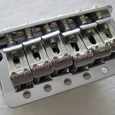 Fender Mexico Stratocaster Tremolo Assembly Narrow Spaced 0071014049 image 3