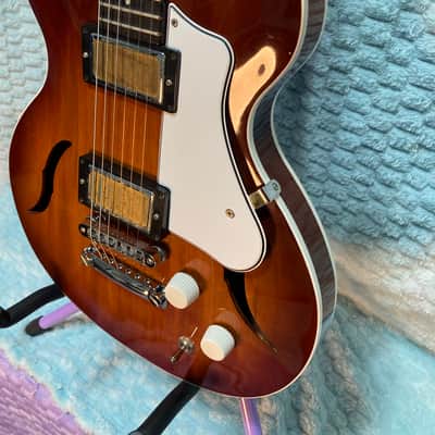 Harmony Comet with Ebony Fretboard 2021 - Sunburst image 3