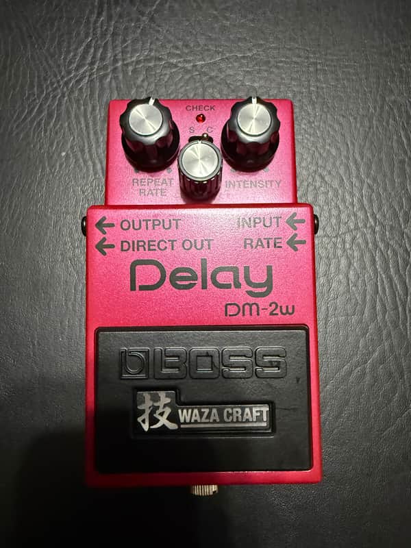 Boss DM-2W Delay Waza Craft 2015 - Present - Pink MIJ