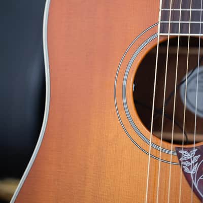 2007 Gibson USA Hummingbird Acoustic - in Honeyburst image 7