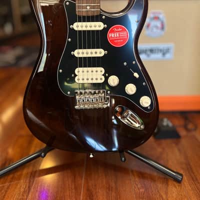 Squier Classic Vibe '70s Stratocaster HSS with Laurel Fretboard 2019 - Present - Walnut image 1