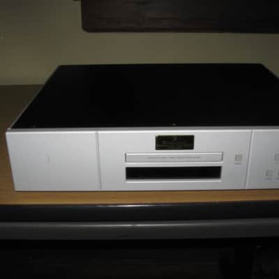 Goldmund Eidos 18D Multichannel Universal SACD player Super Rare Silver image 1