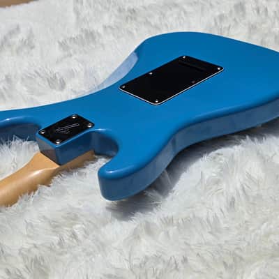 2020 Fender MIJ Hybrid '60s Stratocaster - California Blue - Seymour Duncan Antiquity pickups image 15
