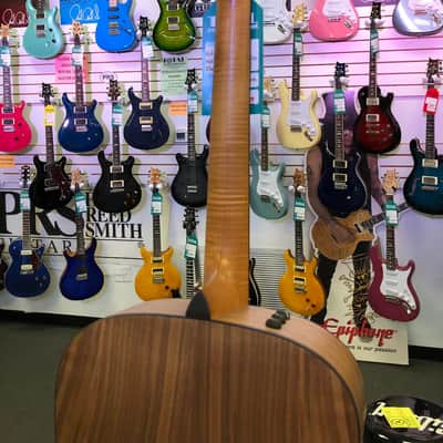 Taylor 110e Acoustic-Electric Solid Sitka Spruce Top, Layered Walnut Back and Sides with Gigbag image 5