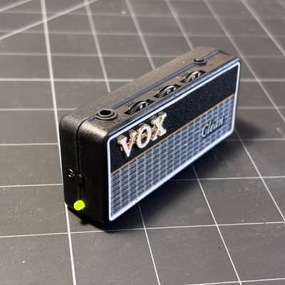 Vox amPlug 2 Clean Battery-Powered Guitar Headphone Amplifier 2017 - Present - Black / Silver image 6