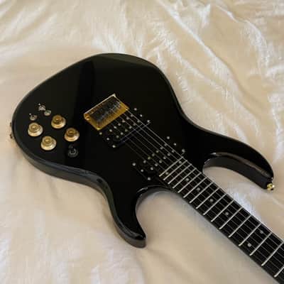Carvin (Kiesel) DC200 Boutique Super Strat Style Guitar - Neck Through - Black - Made in USA - Free Pro Setup image 3