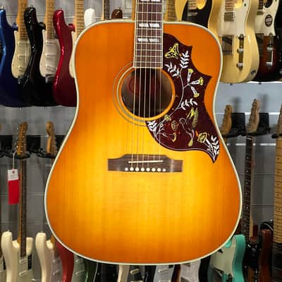 Gibson   Hummingbird Original Heritage Cherry Burst image 1