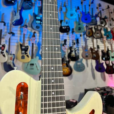 Eastman Guitars Juliet Electric Guitar - Pamona Blonde, with Case, FREE PLEK!, 322 image 11