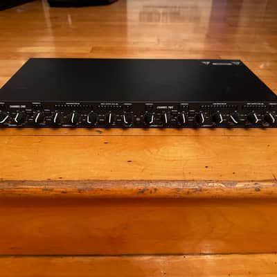 dbx 1066 Dual-Channel Compressor / Limiter / Gate - Excellent Condition image 2
