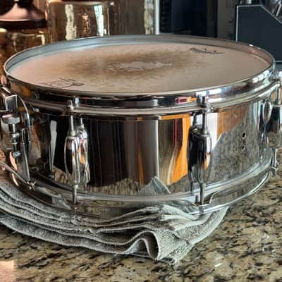 Slingerland No. 141 Festival Model 5x14" 8-Lug Chrome Over Steel Snare Drum with Rapid Strainer 1973 - 1979 - Chrome image 2