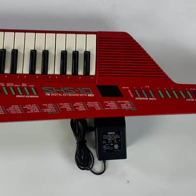 Yamaha SHS-10R FM Digital Keyboard with Midi and Original Power Supply