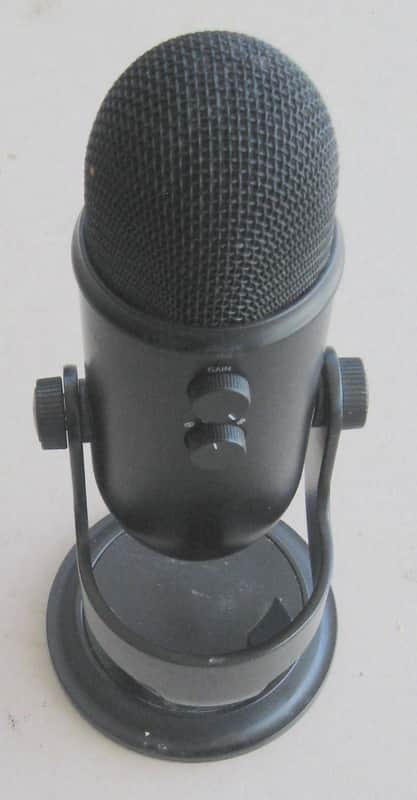 Blue Yeti Microphone 2020s - Black image 1