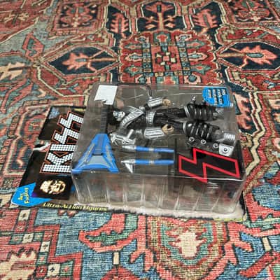 Ace Frehley “Spaceman” Figurine image 7