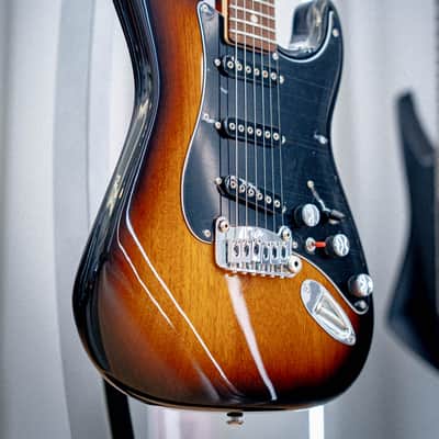 G&L USA CLF Research S-500 TS image 2