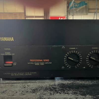 Yamaha P2201 1980'S - Black