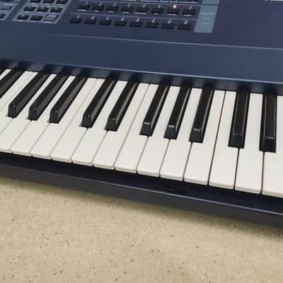 Yamaha EX5 Synthesizer Workstation 1998 76-Keys - Extended Synthesis AWM2 AN VL FDSP 128-Voice image 3