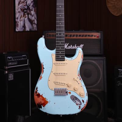 Dhatarattha SSS Strat-Style – Surf Blue over Sunburst Nitro Relic image 2