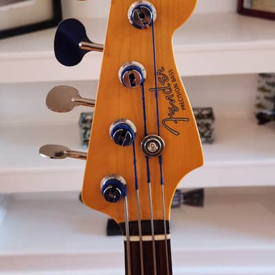 Fender Hama Okamoto 2023 Bass Precision Jazz - Vintage White image 4