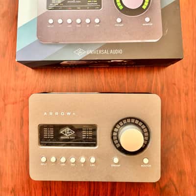 Universal Audio Arrow 2x4 Thunderbolt 3 Interface with Solo DSP Processor 2010s - Gray image 2