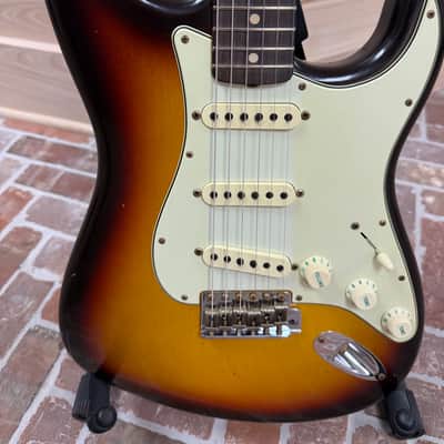 Fender Willcutt True '62 Stratocaster Journeyman Relic 3-Color Sunburst - 3 Color Sunburst image 2