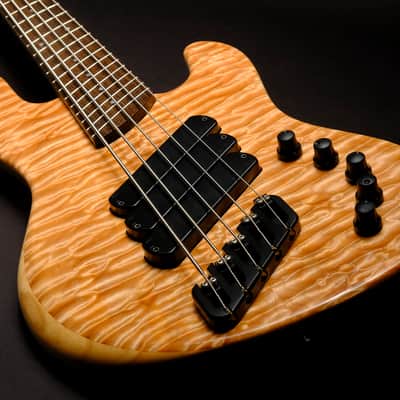 Dingwall Super Jazz 5 2024 - Quilted Maple image 3