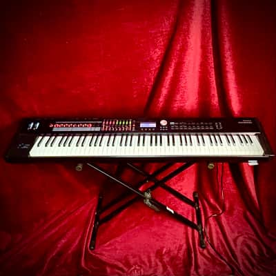 Roland RD-2000 88-Key Digital Stage Piano image 12