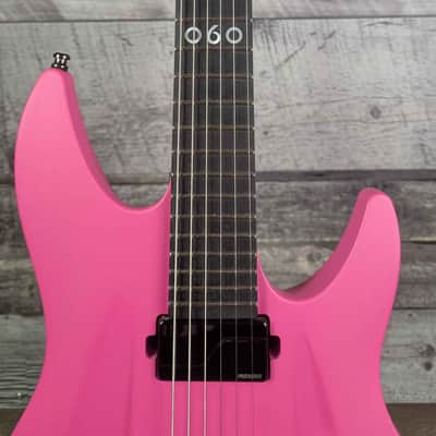 Arisitides 060R w/Fishman Fluence Pink w/Mono Gigbag - Used image 5