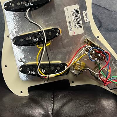 Fender Player Plus Loaded Pickguard with Noiseless Pickups (Left-Handed Pickguard) image 4