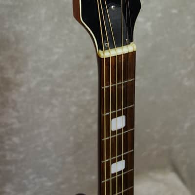 Kingston V2 acoustic guitar with chipboard case image 3