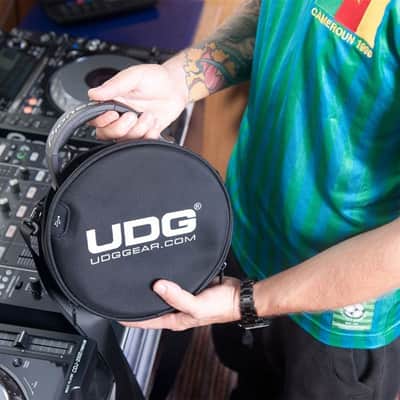 UDG U9950BL Headphone Bag Black image 7