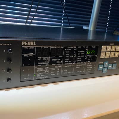 PEARL SC-40 PROGRAMMABLE PERCUSSION DRUM MODULE / MACHINE / SYNTH / ANALOGUE image 2