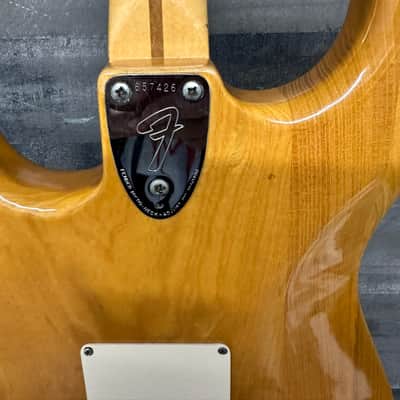 1975 Fender Stratocaster Natural Solid Body Electric Guitar, Serial #657426.. image 6
