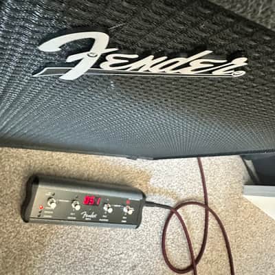 Fender Rumble Stage 800 2x10" 800-Watt Modeling Bass Combo 2018 - Present - Black image 2