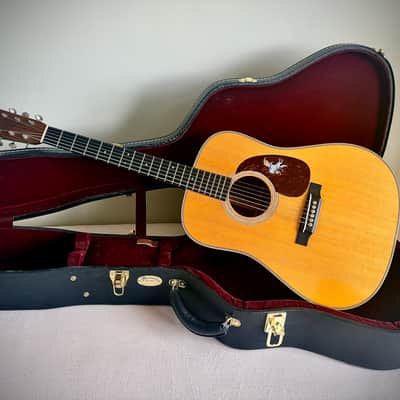 Martin HD-28V 2018 - Natural image 1