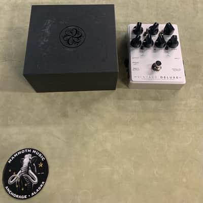 Darkglass Electronics Vintage Deluxe v3.0 Tube Amp Simulator Pedal image 7