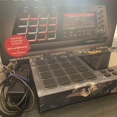 Akai MPC Live Standalone Sampler / Sequencer 2017 - 2020 - Black image 5
