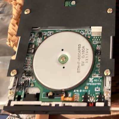 Akai S1000 HD MIDI Stereo Digital Sampler - SCSI Card, Digital IO AES Optical In-out, Upgraded to v4.4, New OLED Display, 32MB Real World Interfaces Card, ZuluSCSI + Original Parts image 14