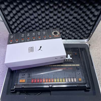 Roland TR-808 Collector’s Bundle image 20