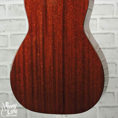 Eastman E1P-DLX-SB Acoustic Electric Parlor Guitar with Gig Bag image 4